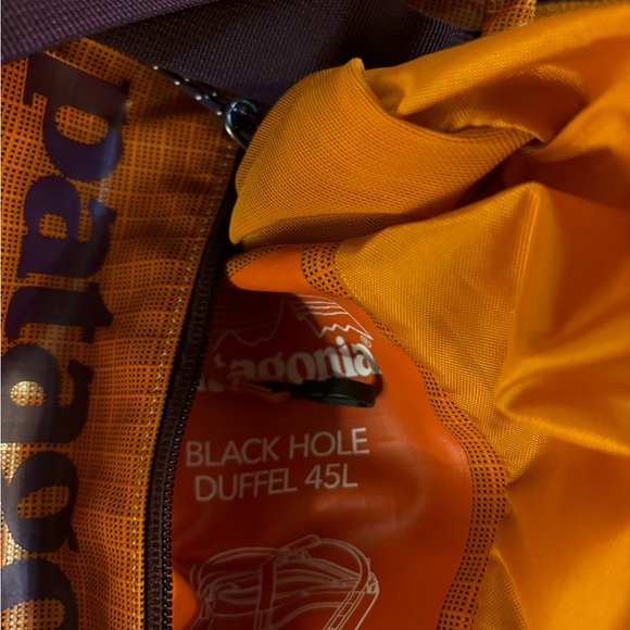 Patagonia Black Hole 45L duffel backpack - Picture 8 of 9